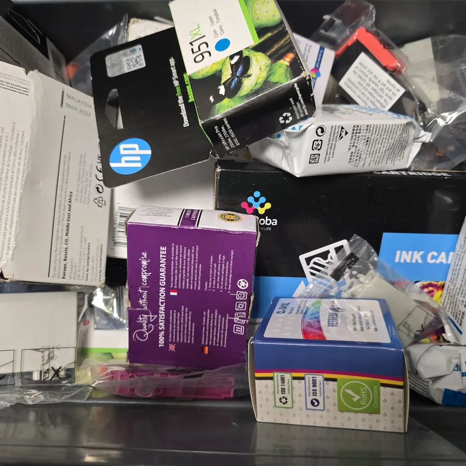 APPROXIMATELY 15 ASSORTED PRINTER INKS & CARTGRIDGES TO INCLUDE - HP 304 , CANON PIXMA 540 BLACK ETC