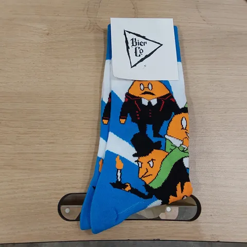 BOX OF BRAND NEW BIER CO SOCKS // QUANTITY UNSPECIFIED (1 BOX)