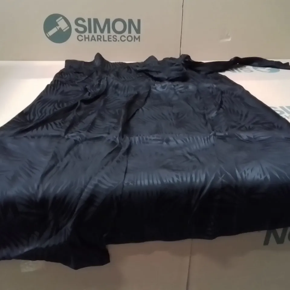 BOXED BRAND NEW APPROXIMATELY 18 JD WILLIAMS JACQUARD SKIRT BLACK SIZE 18