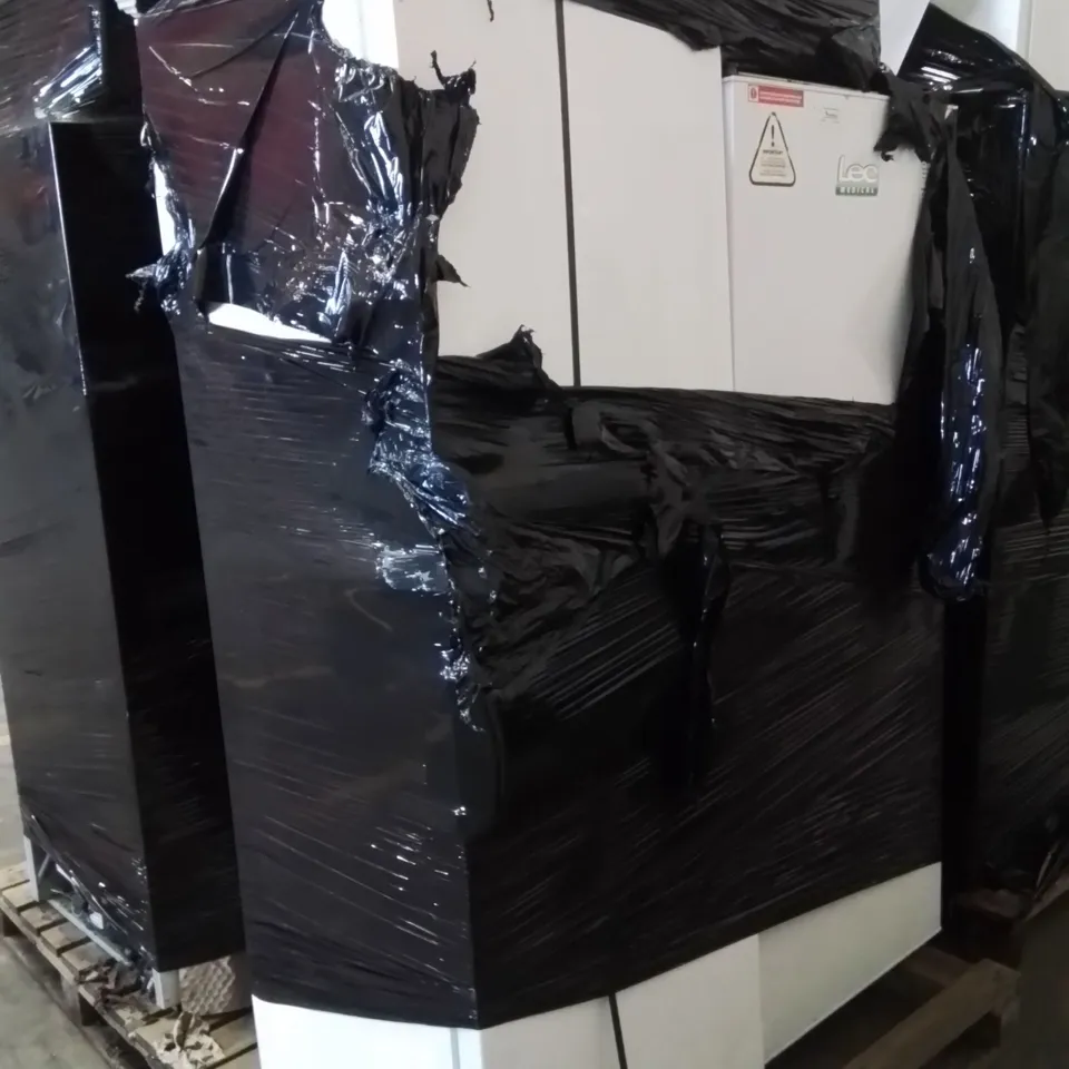 PALLET OF MEDICAL LEC REFRIGERATORS