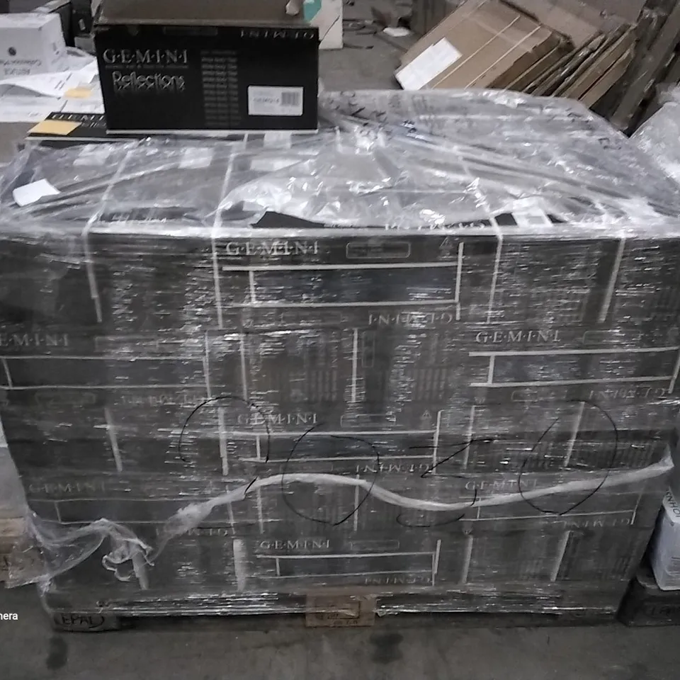 PALLET OF 60 PACKS OF 17 BRAND NEW GEM COLS ROYAL BLUE GLOSS TILES - EACH PACK COVERS APPROXIMATELY 1M² (TOTAL APPROX. 60M²)