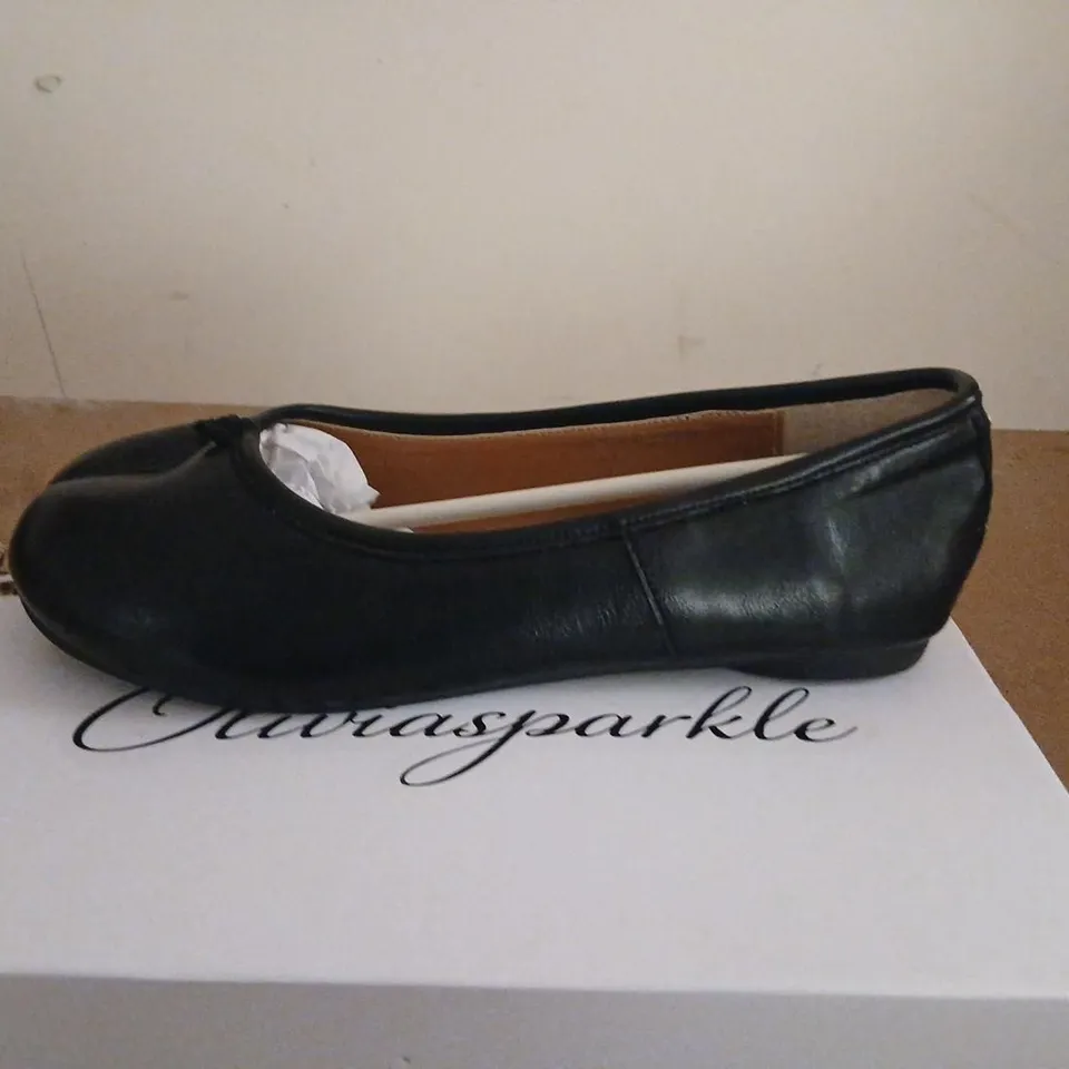 OLIVIA SPARKLE BLACK LEATHER WOMEN'S FLATS - PAIR