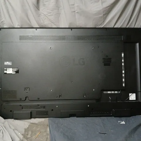 LG 49SM5KE-B COMMERCIAL DISPLAY – CRESTRON CONNECTED NO POWER SUPPLY OR ACCESSORIES. BOXED. POWER ON.