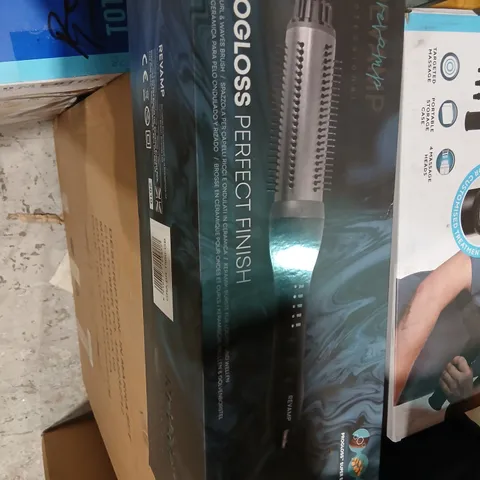 BOXED REVAMP PROGLOSS BIG VOLUME AND WAVE HOT CERAMIC BRUSH
