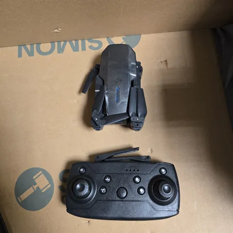 FOLDABLE QUADCOPTER DRONE WITH REMOTE CONTROLLER – BLACK, CARRY CASE