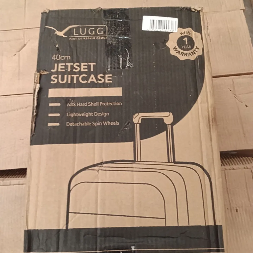  BOXED LUGG TRAVEL SUITCASE
