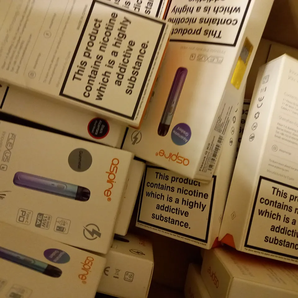 APPROXIMATELY 20 ASSORTED BOXED ASPIRE VAPING PRODUCTS TO INCLUDE FLEXUS Q KIT, POCKEX KIT, ZELOS NANO KIT ETC.