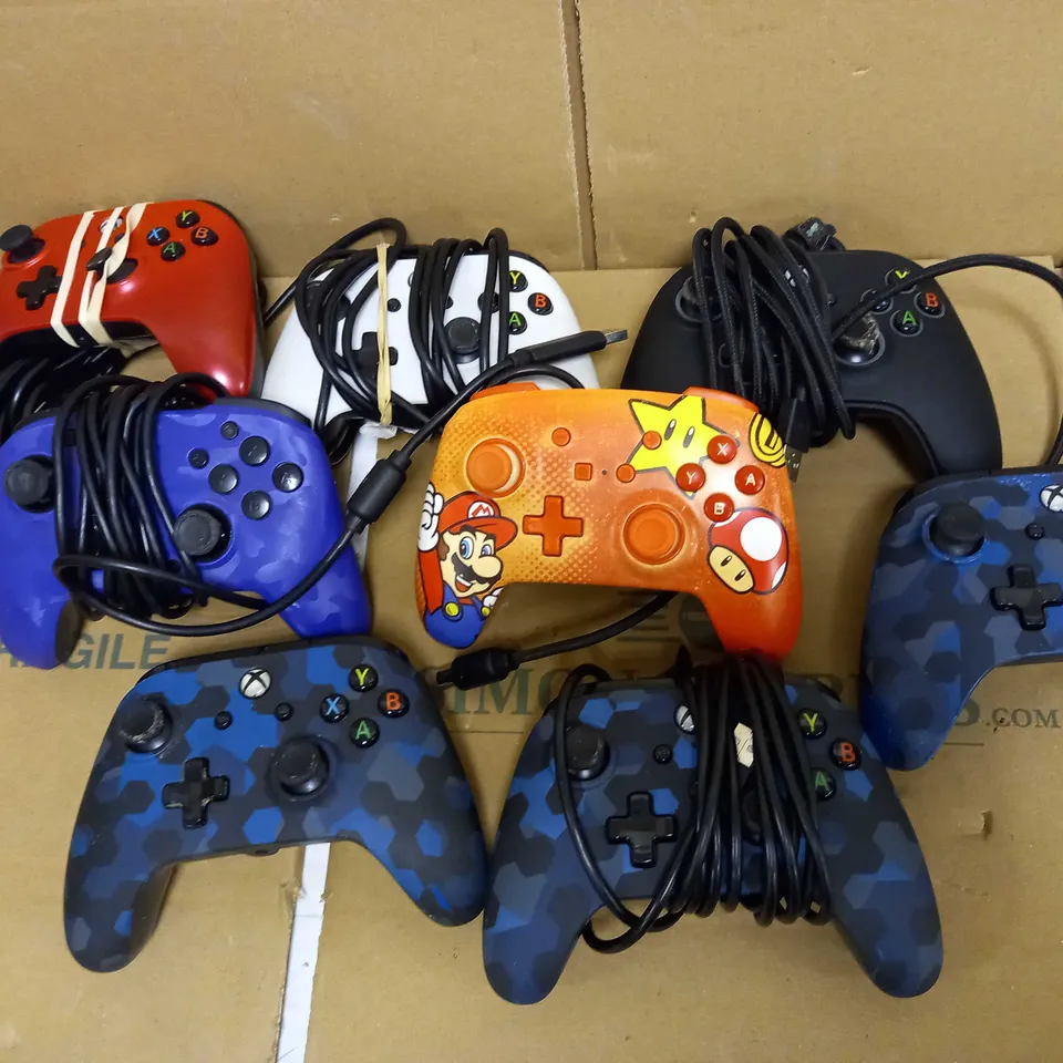 LOT OF 8 XBOX CONTROLLERS
