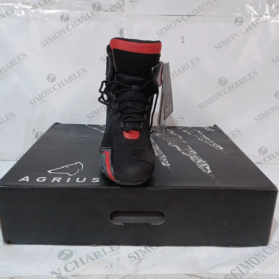 BOXED PAIR OF AGRIUS CIRCUIT EVO PADDOCK BOOTS IN BLACK/RED UK SIZE 12