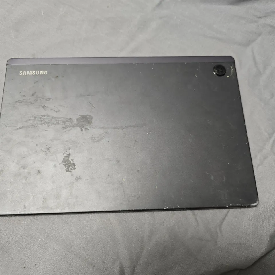 SAMSUNG TABLET – SPACE GRAY 