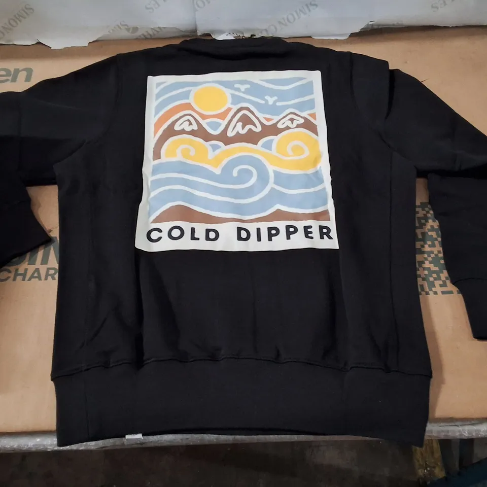 BOX CONTAINING APPROXIMATELY 7 BRASS MONKEY LADIES BLACK SWEATSHIRT – 'COLD DIPPER' GRAPHIC, SIZE UK M (M) – SWEATSHIRT