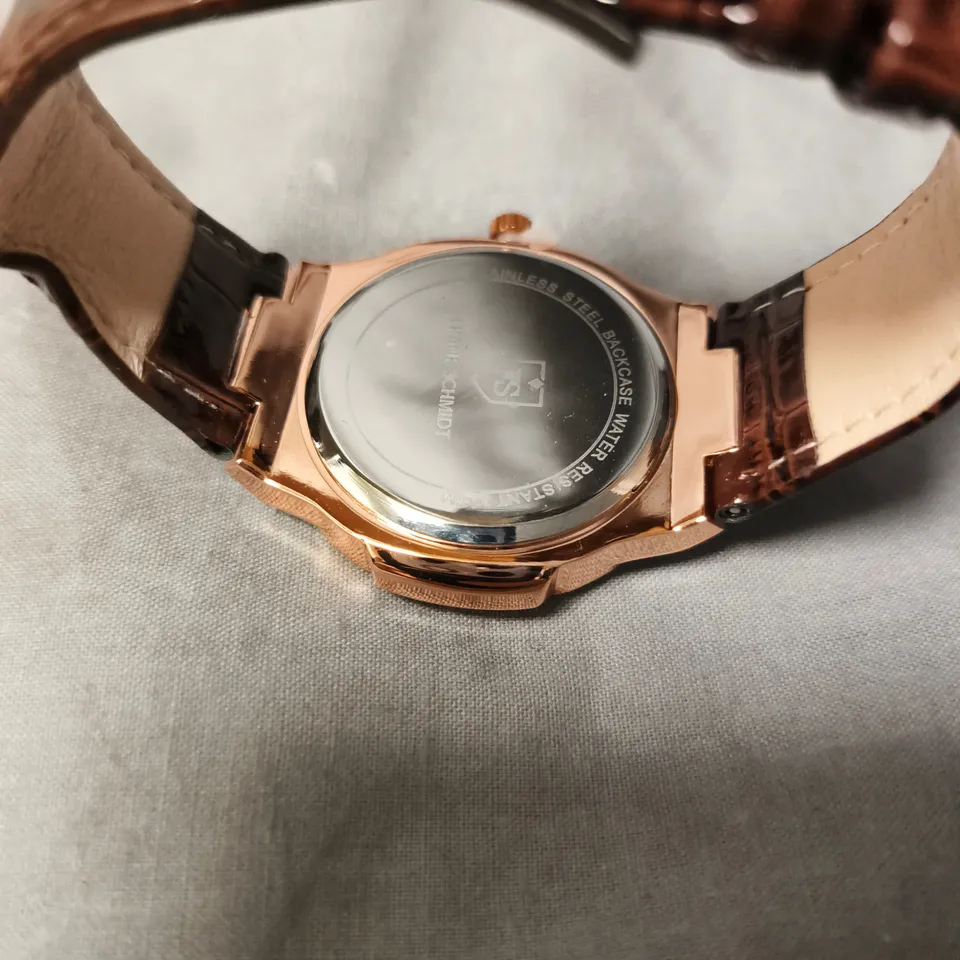 MENS FRANK SCHMIDT WATCH – BLACK TEXTURED DIAL WITH DATE – LEATHER STRAP- MODEL: FSL AMBASSADOR – 3ATM WATER RESISTANT