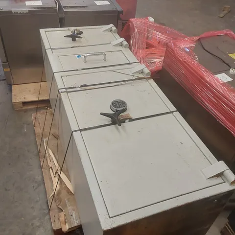 SMP LARGE HEAVY DUTY COMBINATION SAFE