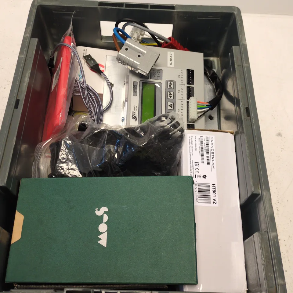 MIX OF APPROXIMATELY 20 ITEMS INCLUDING PHONE CASE, TELEPHONE ADAPTER, CO2 MONITOR ETC.