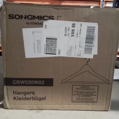 BOXED SONGMICS COAT HANGERS