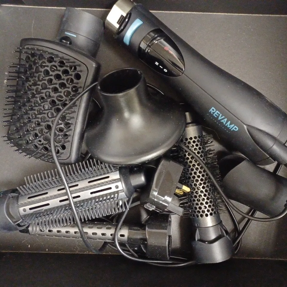 BOXED REVAMP PROFESSIONAL HAIR STYLER