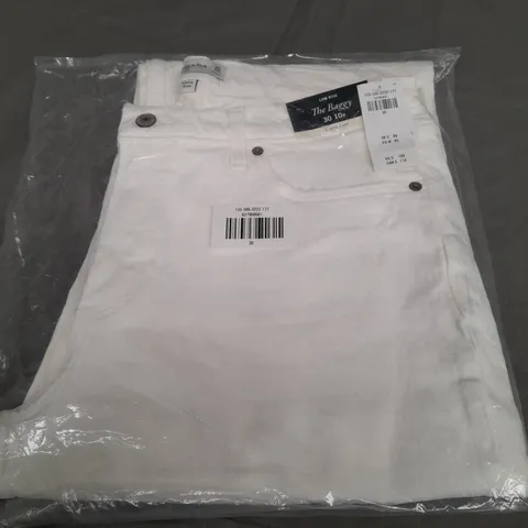 SEALED ABERCROMBIE & FITCH LOW RISE THE BAGGY WHITE JEANS - 30