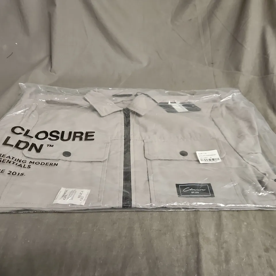 CLOSURE LONDON UTILITY OVERSHIRT – ICE GREY, SIZE M
