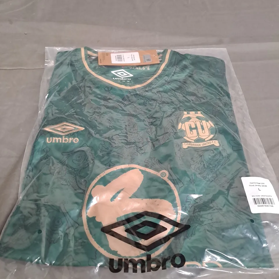 CAMBRIDGE UNITED THIRD JERSEY 24/25 SIZE L 