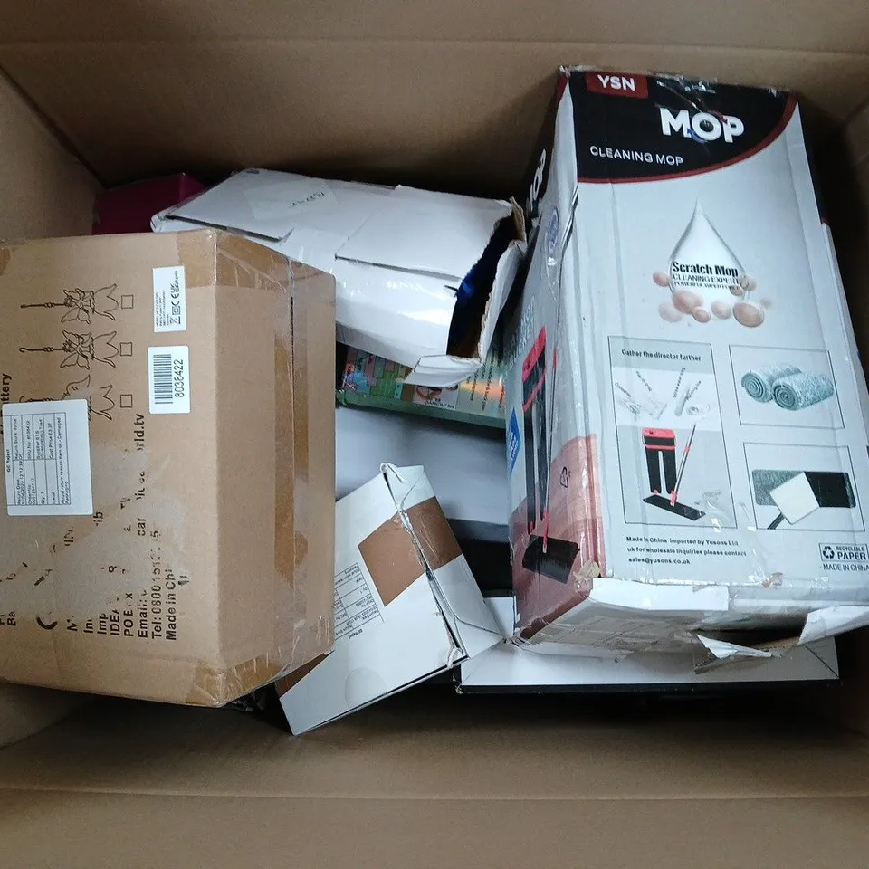 APPROXIMATELY 10 ASSORTED ITEMS TO INCLUDE COOLING GEL PILLOW, CLEANING MOP, SUPPORT & POSTURE BRA, ETC