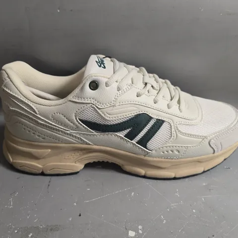 UNBOXED PAIR OF STWD ORTHOLITE SNEAKERS IN WHITE - UK 8