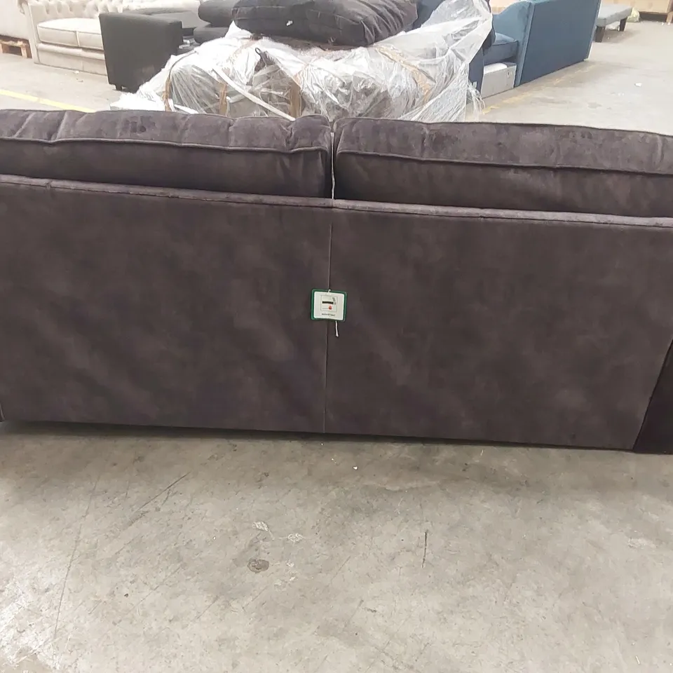 QUALITY DESIGNER APPLEY 3 SEATER SOFA - VELOUR PETAL