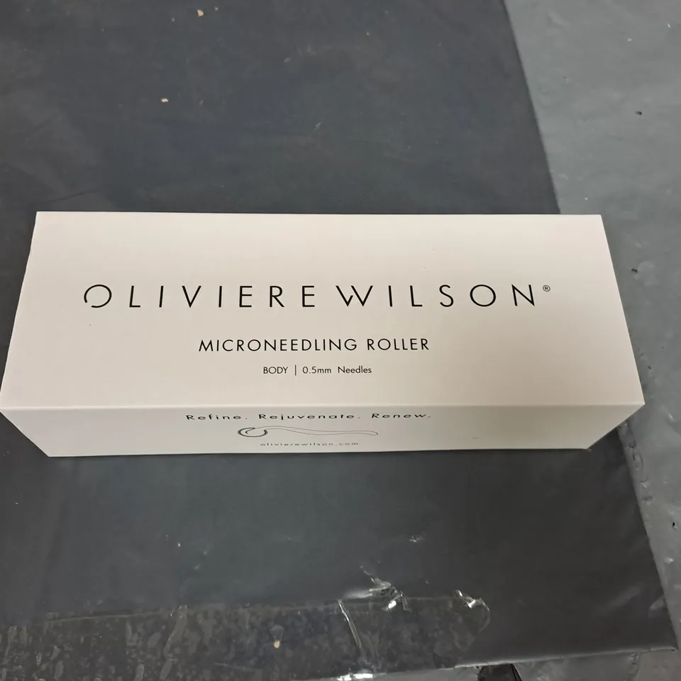 BOX OF APPROXIMATELY 28 OLIVIERE WILSON MICRONEEDLING ROLLERS