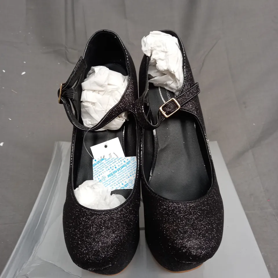 BOX OF APPROXIMATELY 14 BOXED BLACK GLITTER HIGH HEEL SHOES IN VARIOUS SIZES