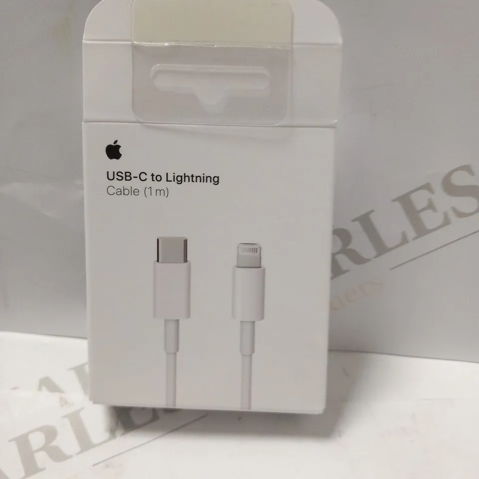 APPROXIMATELY 11 ASSORTED APPLE USB-C TO LIGHTNING CABLES