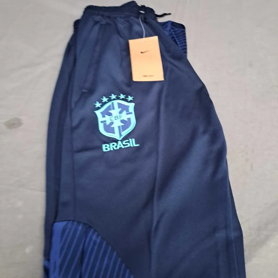 BRAZIL FC TRAINING PANTS SIZE M