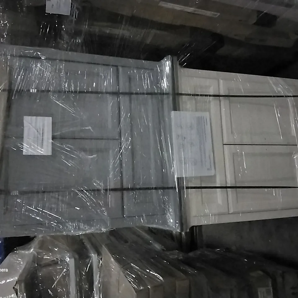 PALLET OF APPROXIMATELY 4 BATHSTORE SAVOY TRADITIONAL BASIN UNITS WITH WHITE & BLACK MARBLE TOPS