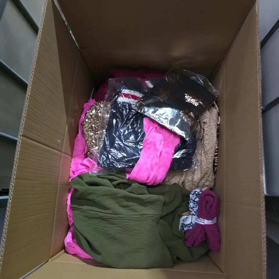 BOX OF APPROXIMATELY 25 CLOTHING ITEMS INCLUDING: TWO IVG HOODIES AND SRI LANKA JERSEY