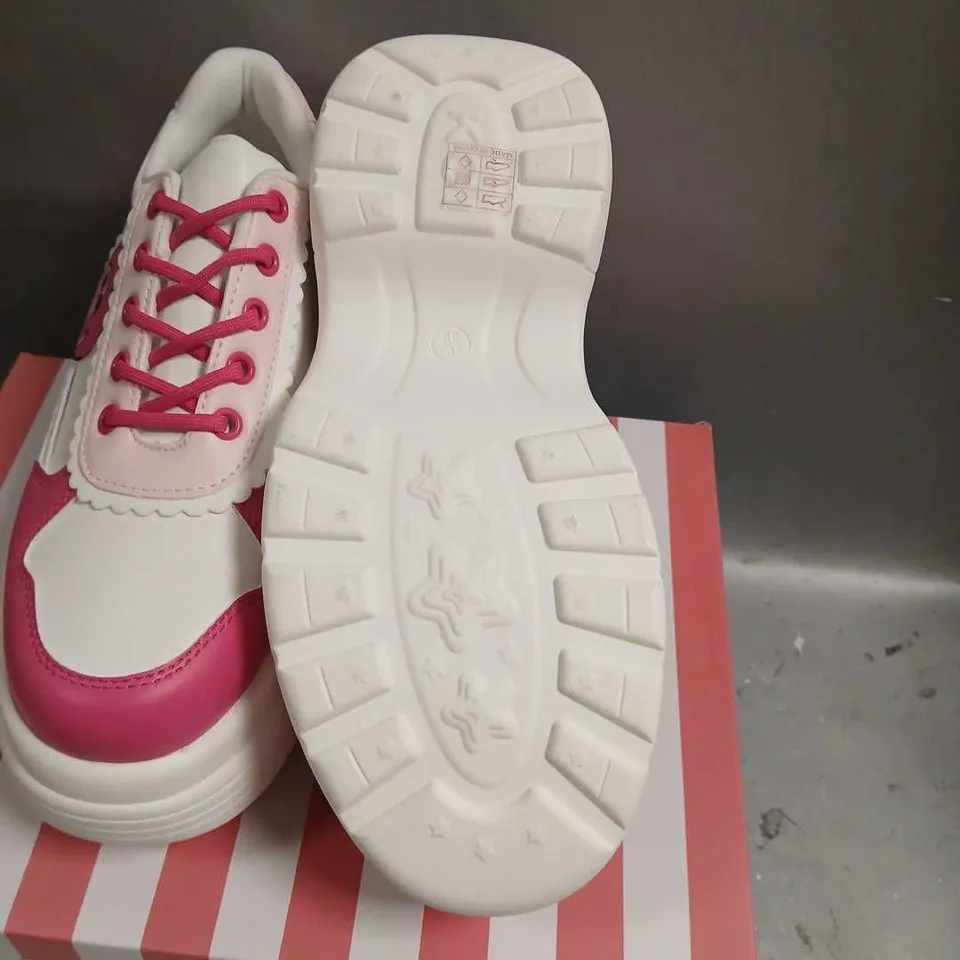 BOXED KOI X KETNIPZ LOVEABLE ANTICS CHUNKY TRAINERS PINK SIZE 6