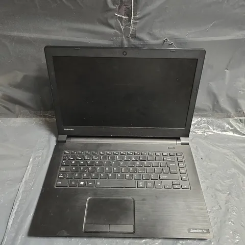 TOSHIBA SATELLITE PRO R40-C LAPTOP