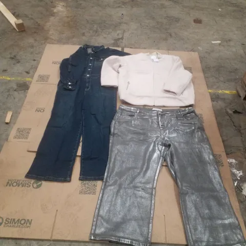 PALLET OF APPROXIMATELY 234 BRAND NEW WOMEN'S QUALITY DESIGNER CLOTHING ITEMS TO INCLUDE; JD WILLIAM'S METALLIC WIDE LEG, JD WILLIAM'S BOMBER JACKET, JD WILLIAM'S DENIM JUMPSUIT