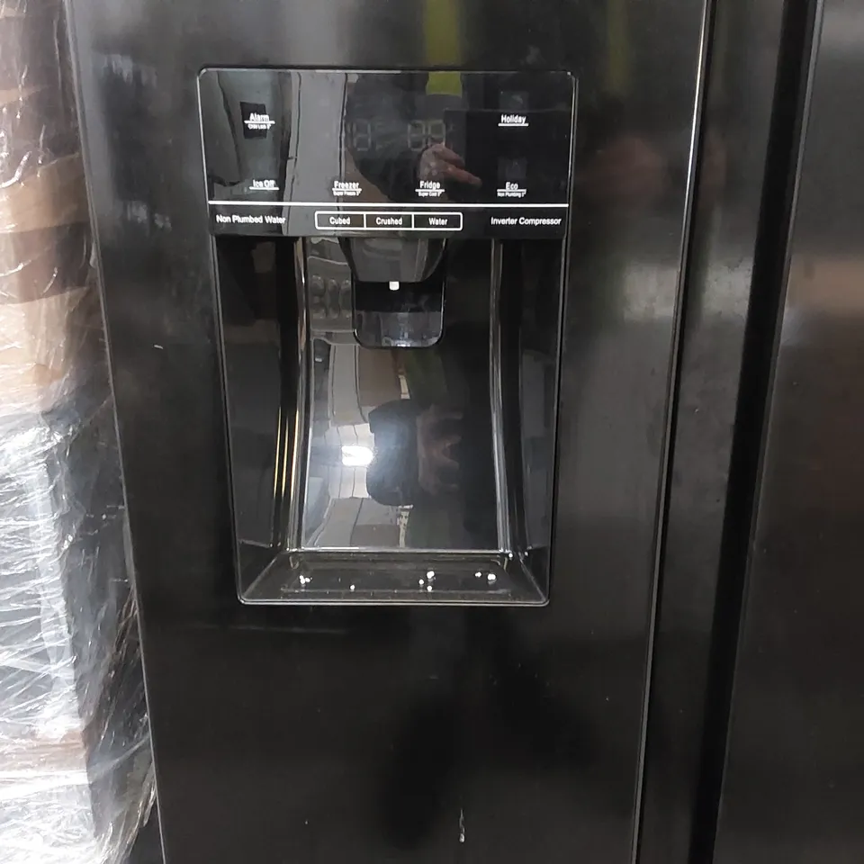 HISENSE RS694N4TBE FREESTANDING AMERICAN SIDE-BY-SIDE DOOR AMERICAN FRIDGE FREEZER 562L, BLACK, WITH NON-PLUMBED WATER AND ICE DISPENSER, BLACK, 91 × 178.65 × 68.9 CM (W×H×D) [ENERGY CLASS E]