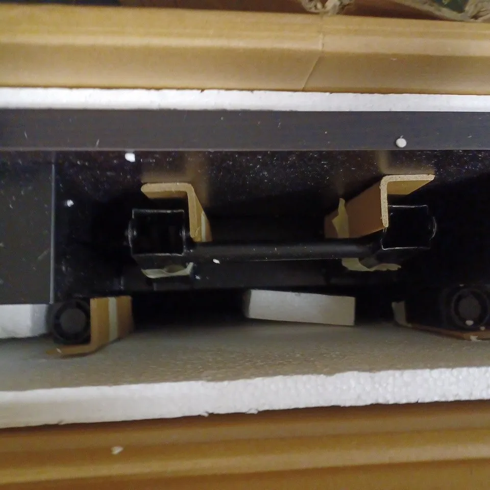 NEED SMALL COMPUTER DESK FOLDING TABLE