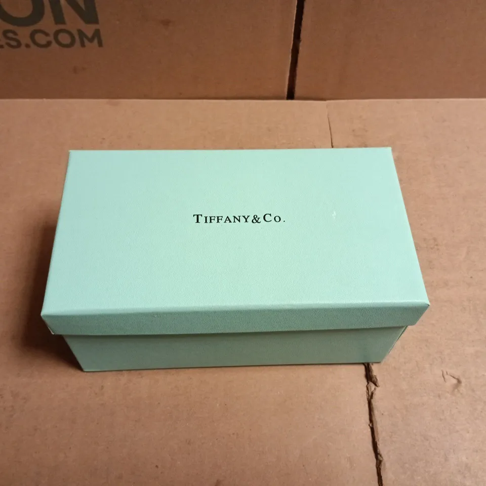 TIFFANY AND CO SUN GLASSES IN CASE WITH TIFFANY BOX