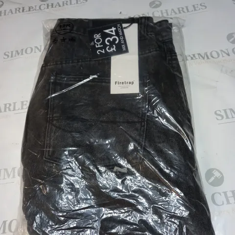 FIRETRAP MOM JEANS IN BLACK WASH SIZE 12R