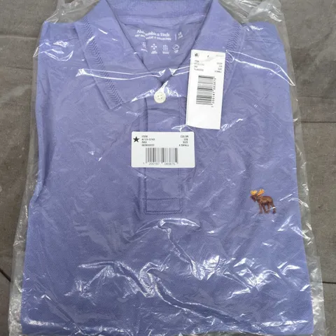 BAGGED ABERCROMBIE & FITCH DONT SWEAT IT COLLECTION SHIRT IN BLUE - XSMALL