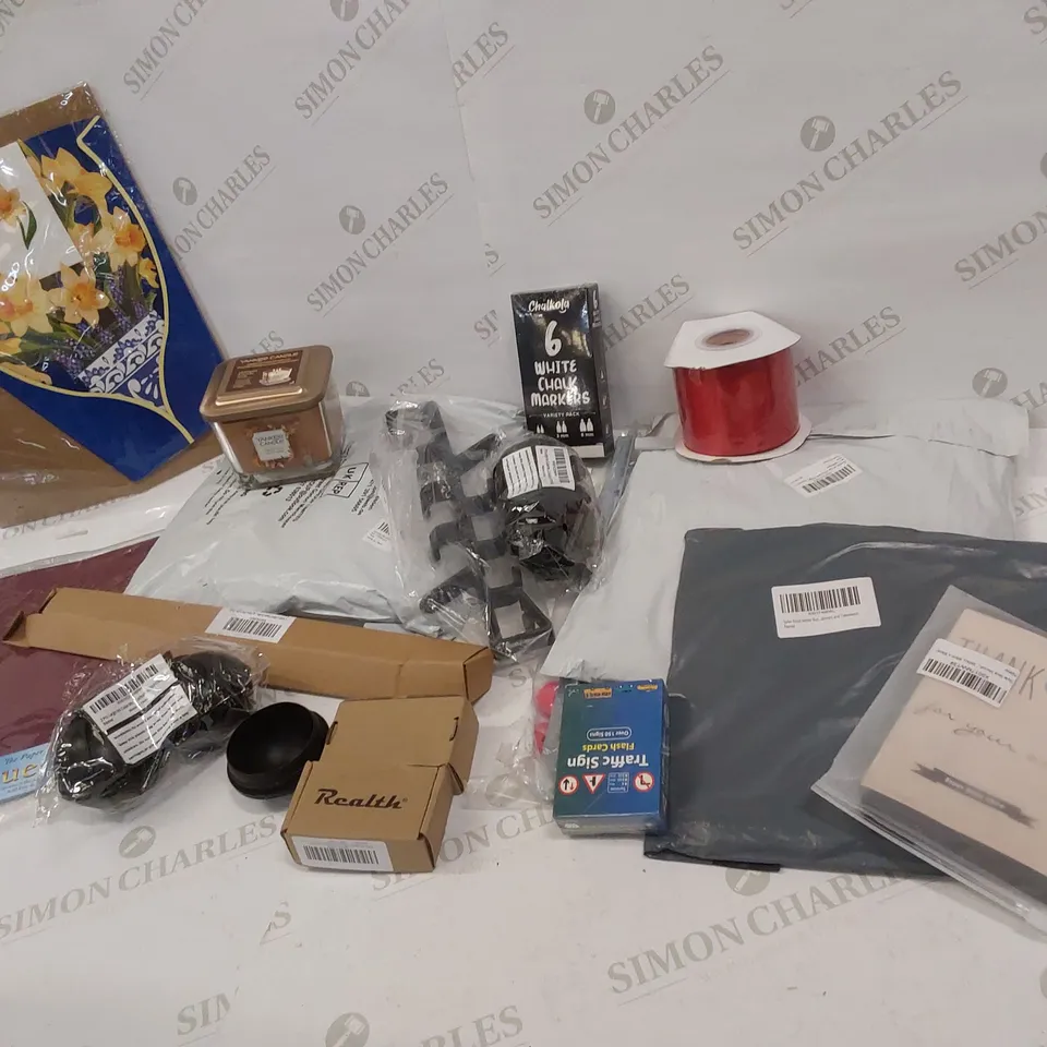 18 BRAND NEW ITEMS TO INCLUDE: YANKEE CANDLE, TRAFFIC SIGN CARDS. ICE CUBE MAKERS, TISSUE PAPER