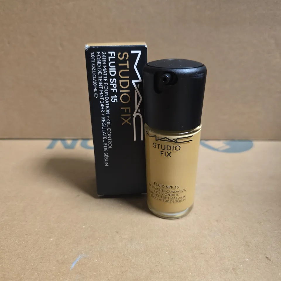 MAC STUDIO FIX FLUID SPF 15 FOUNDATION – (SHADE C45) 30ML