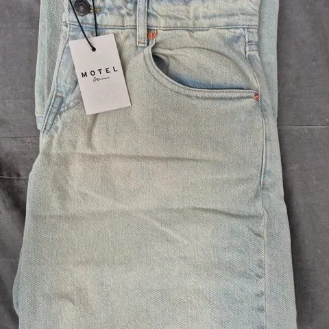 MOTEL LOW RISE JEANS IN ARCTIC BLUE SIZE 28/34
