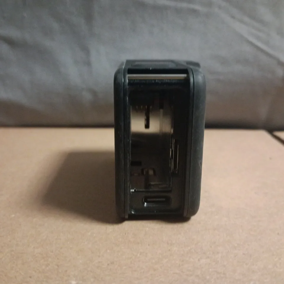 GOPRO HERO10 BLACK ACTION CAMERA