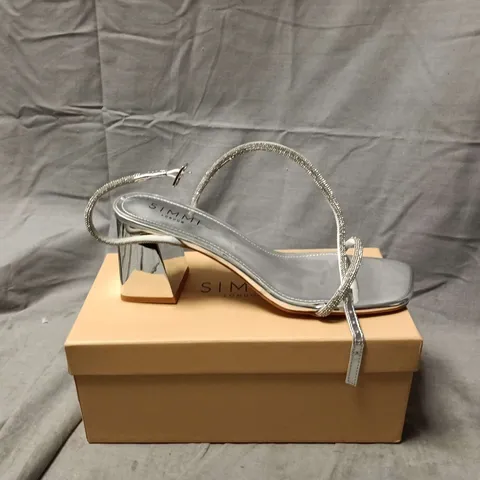 SIMMI LONDON SILVER STRAPPY BLOCK HEELED SANDALS – BOXED - WOMENS UK SIZE 6