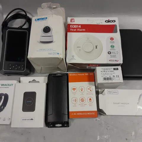 LOT OF 10 ASSORTED ITEMS TO INCLUDE CPC200-TBOX ANDROID SYSTEM, SMART WATCH AND WIRELESS MOUSE