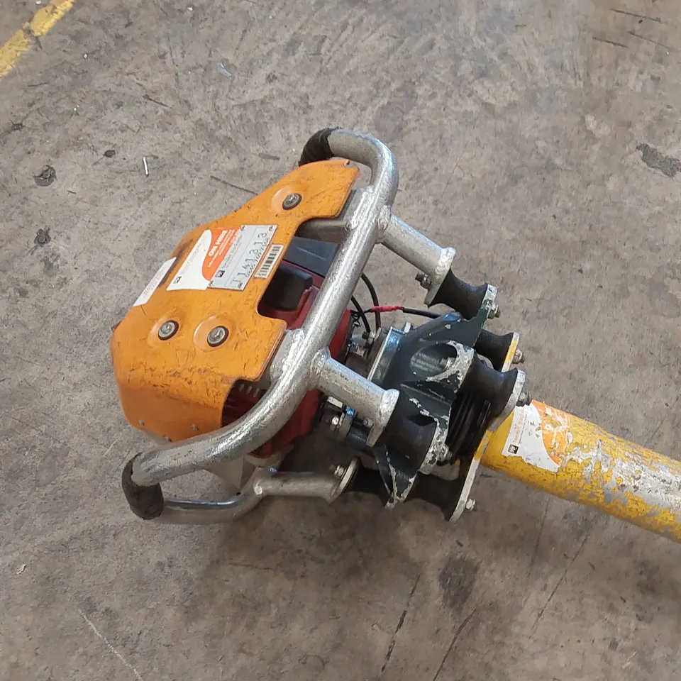 ROBEL 62.05 2 STROKE VERTICAL TAMPER - RAILWAY MAINTENANCE TOOL