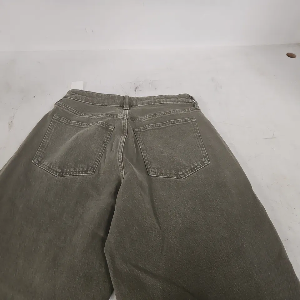 ABERCROMBIE & FITCH MEN'S GREY DENIM JEANS, 27 SHORT
