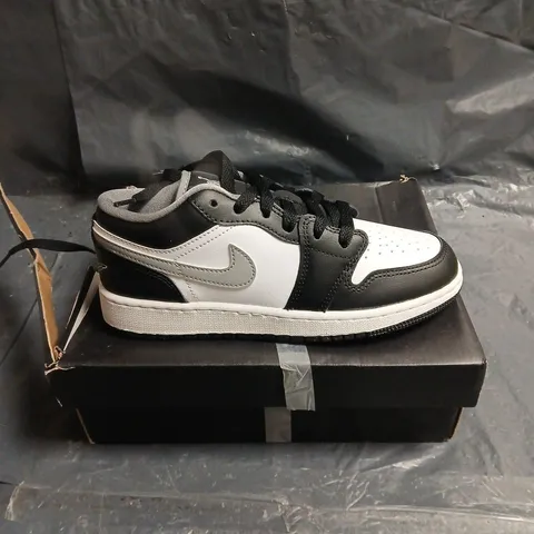 NIKE AIR JORDAN 1 LOW SNEAKERS – BLACK/WHITE/GREY, BOXED UK 4