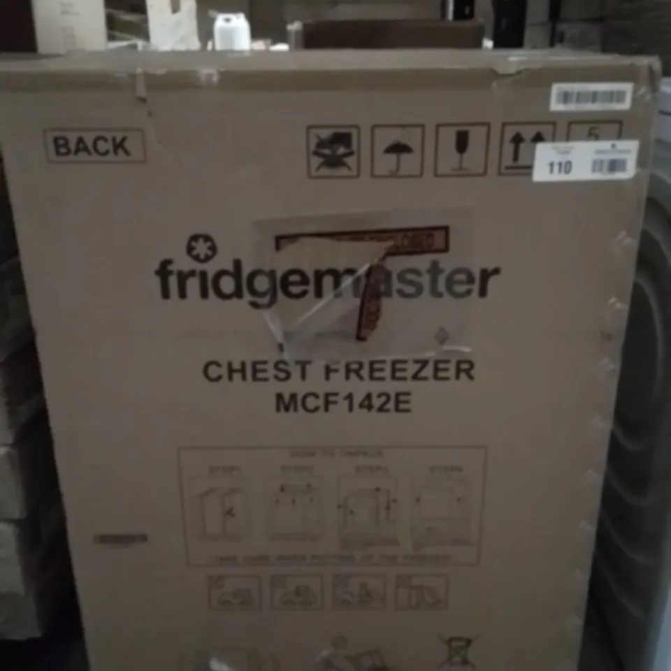 BOXED FRIDGEMASTER MCF142E FREESTANDING 142L CHEST FREEZER - WHITE